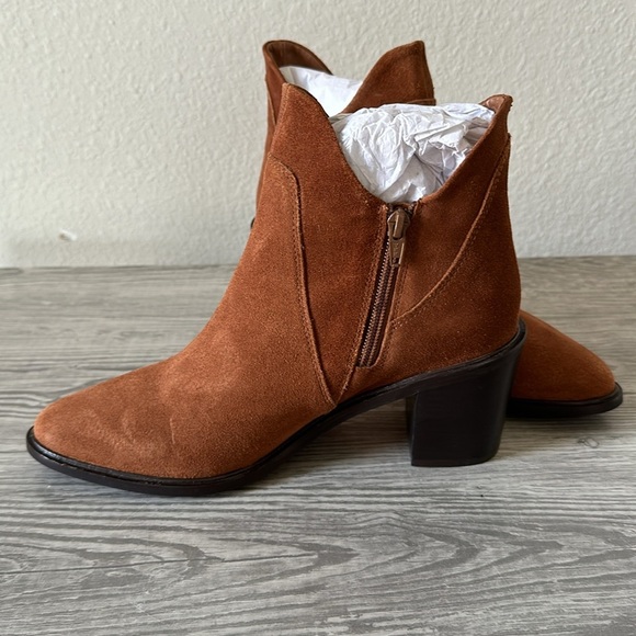 Seychelles Pretty Little Bird Bootie Cognac Suede - Picture 2 of 5